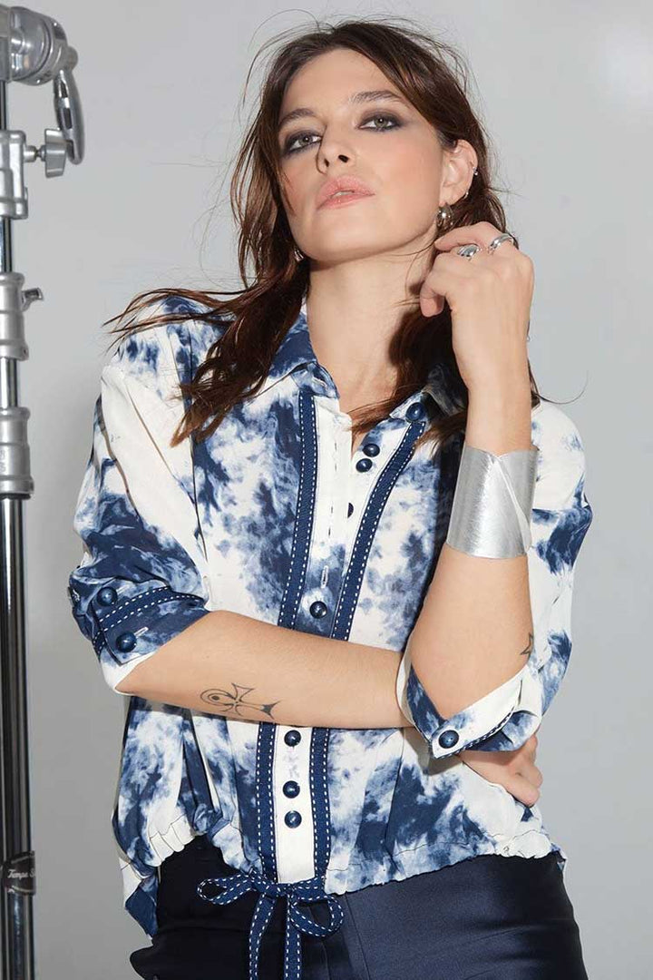 Infinite Imprint Top in Indigo Tie-Dye