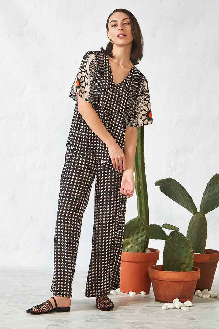 Inspire Pant in Black | FINAL SALE