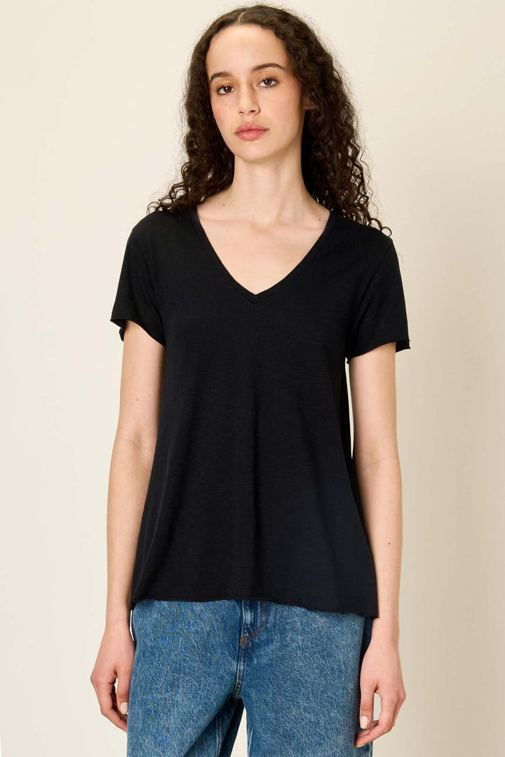Jacksonville V-Neck SS T-Shirt in Black