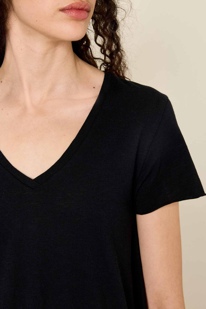 Jacksonville V-Neck SS T-Shirt in Black