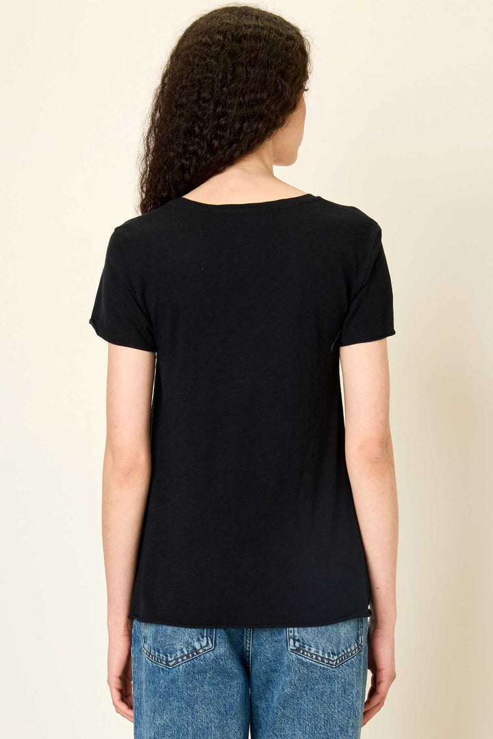 Jacksonville V-Neck SS T-Shirt in Black