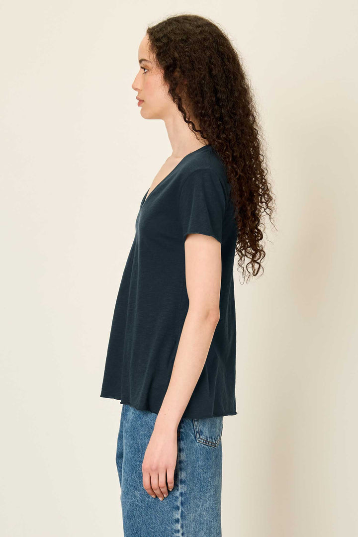 Jacksonville V-Neck SS T-Shirt in Navy