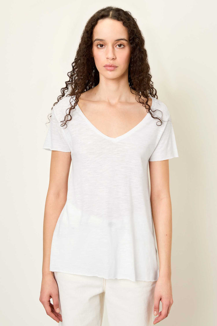 Jacksonville V-Neck SS T-Shirt in White