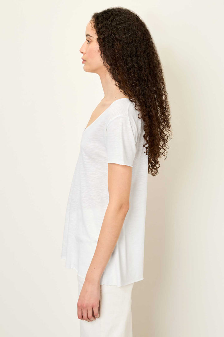 Jacksonville V-Neck SS T-Shirt in White