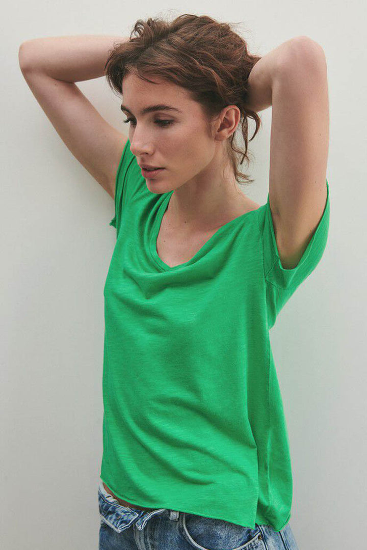 Jacksonville V-neck T-shirt in Menthol