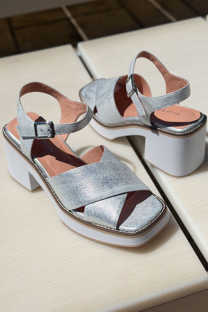 Jemi Wash Leather Sandals in Silver
