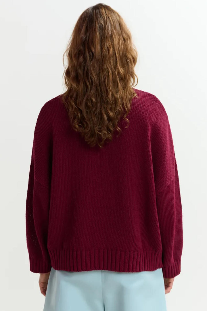 Jinie Pullover in Red Cherry