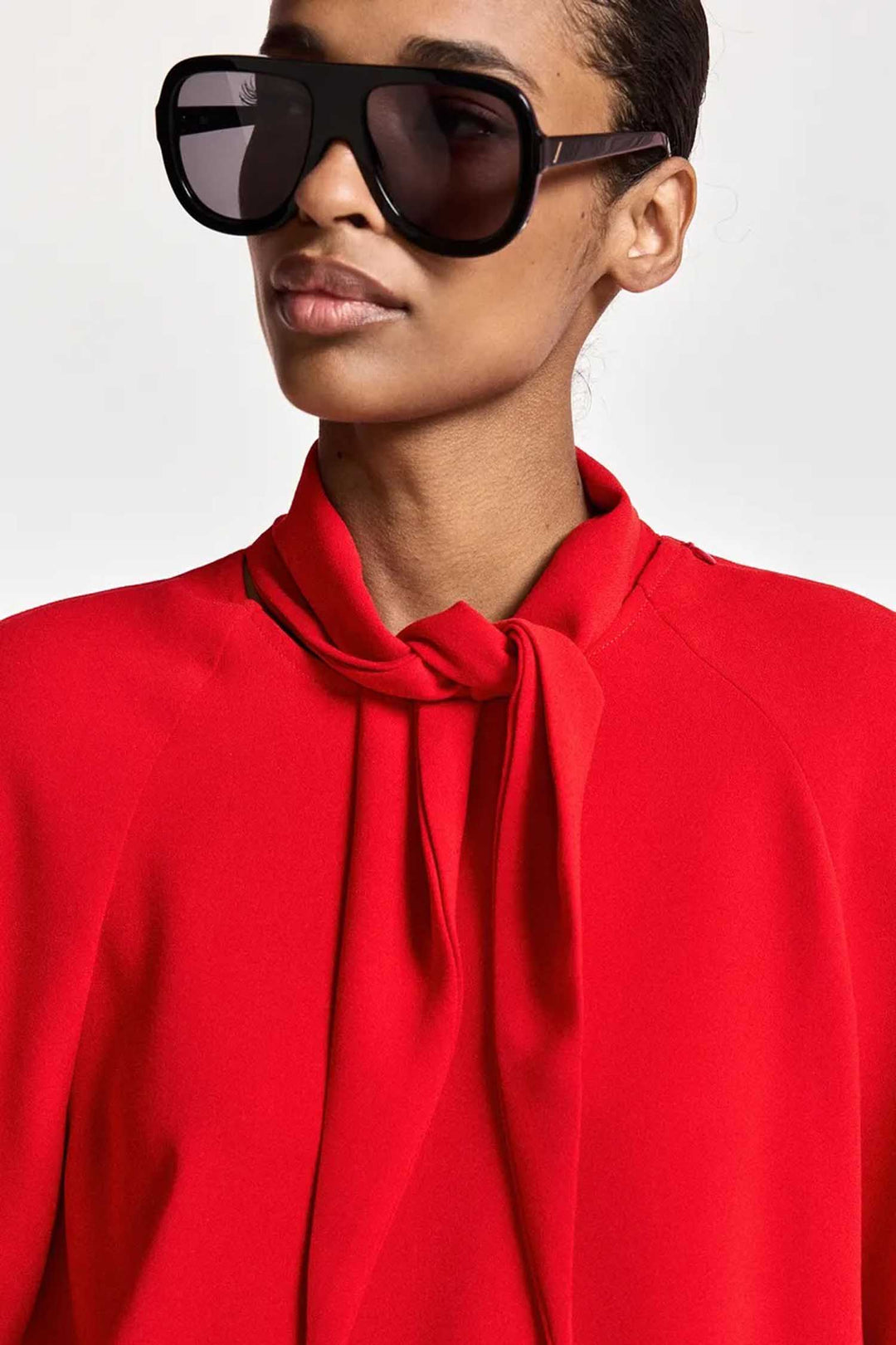 Kassie Neck Tie T-Shirt in Firestarter