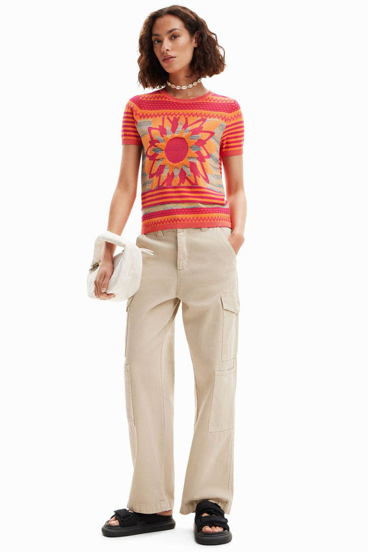 Knit Borders Flower T-shirt