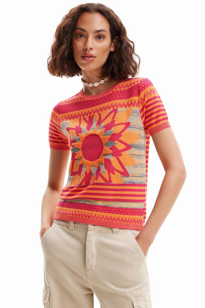 Knit Borders Flower T-shirt