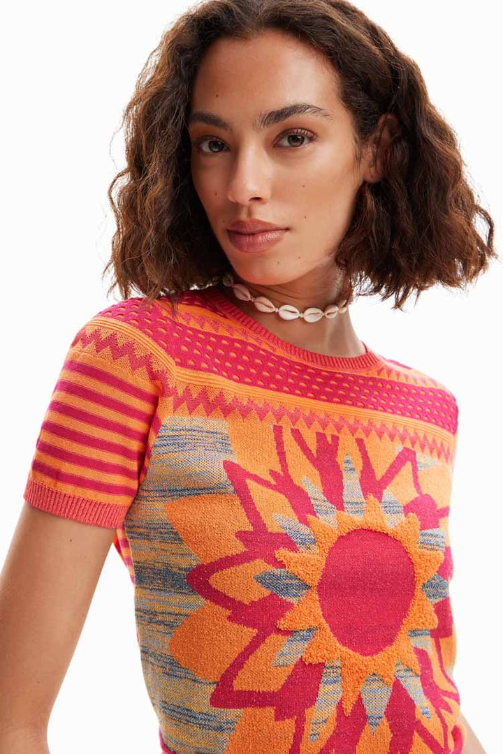 Knit Borders Flower T-shirt