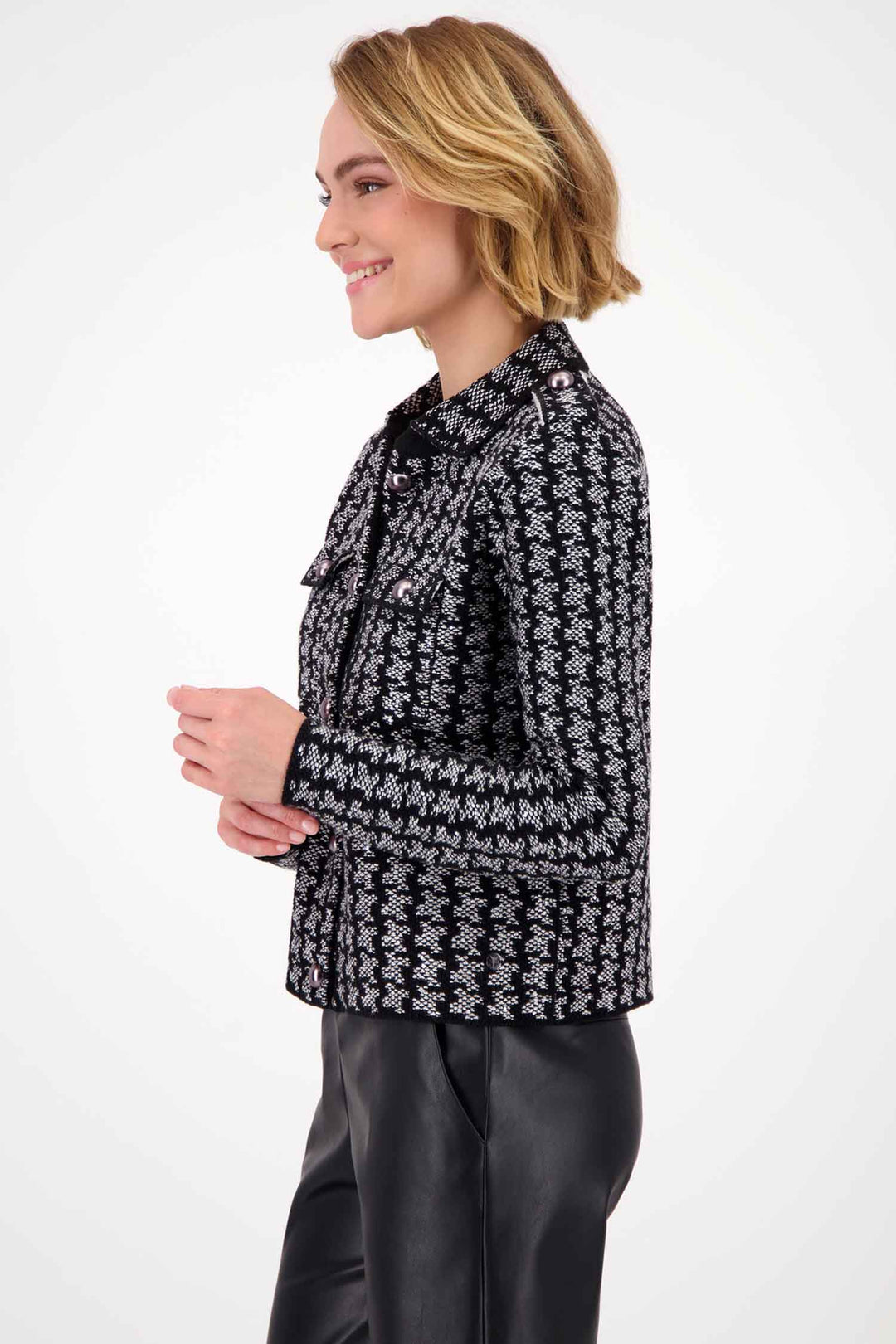 Knitted Classic Jacket w Fine Sequin in Black/Grey
