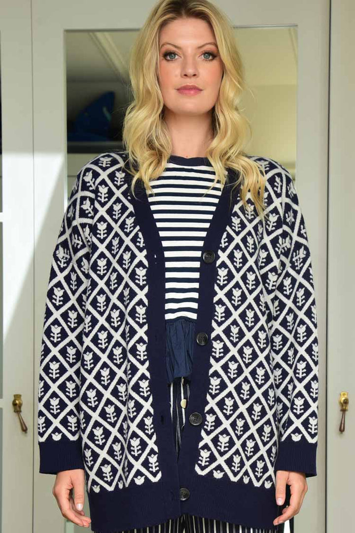 Knitting Pretty Cardigan