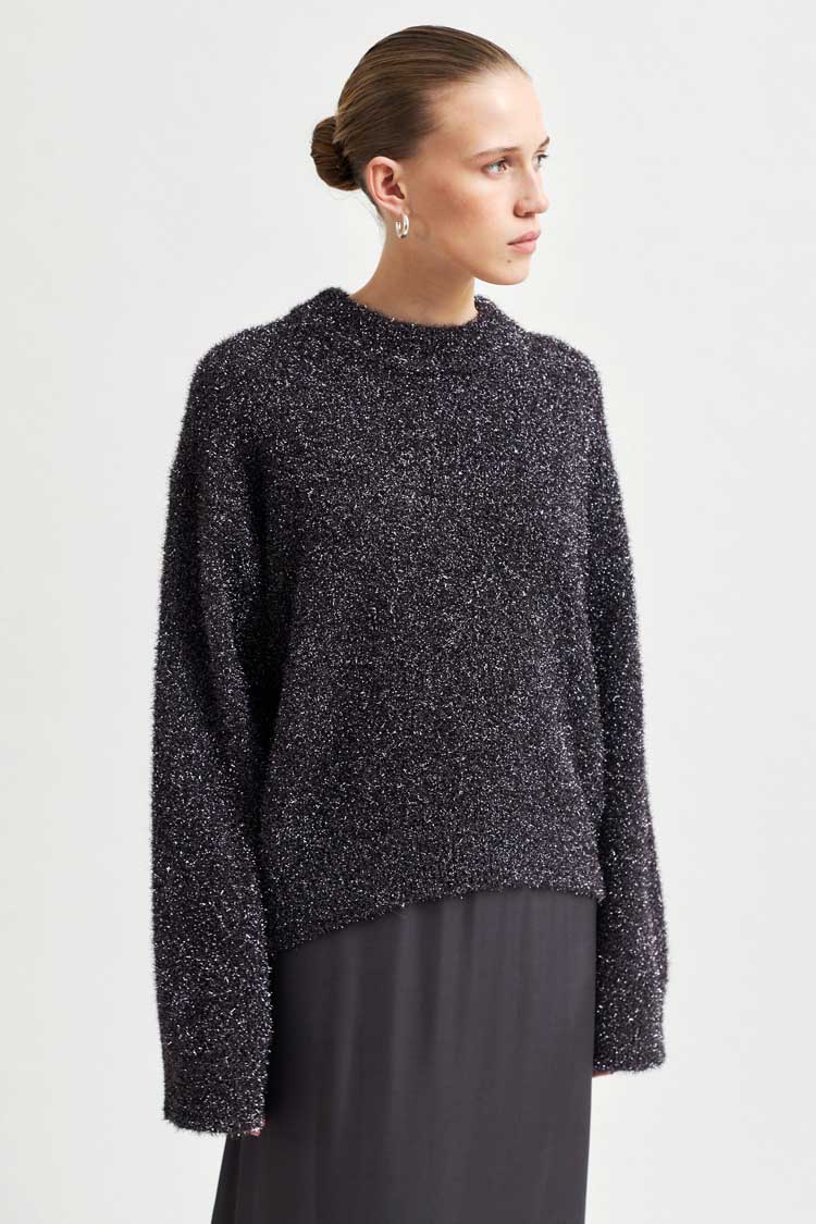 Lamilla O-Neck Knit in Irongate