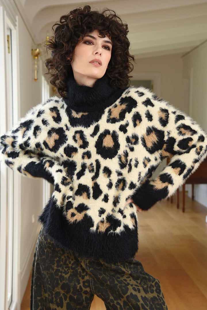 Lay It On Thick Jumper in Leopard