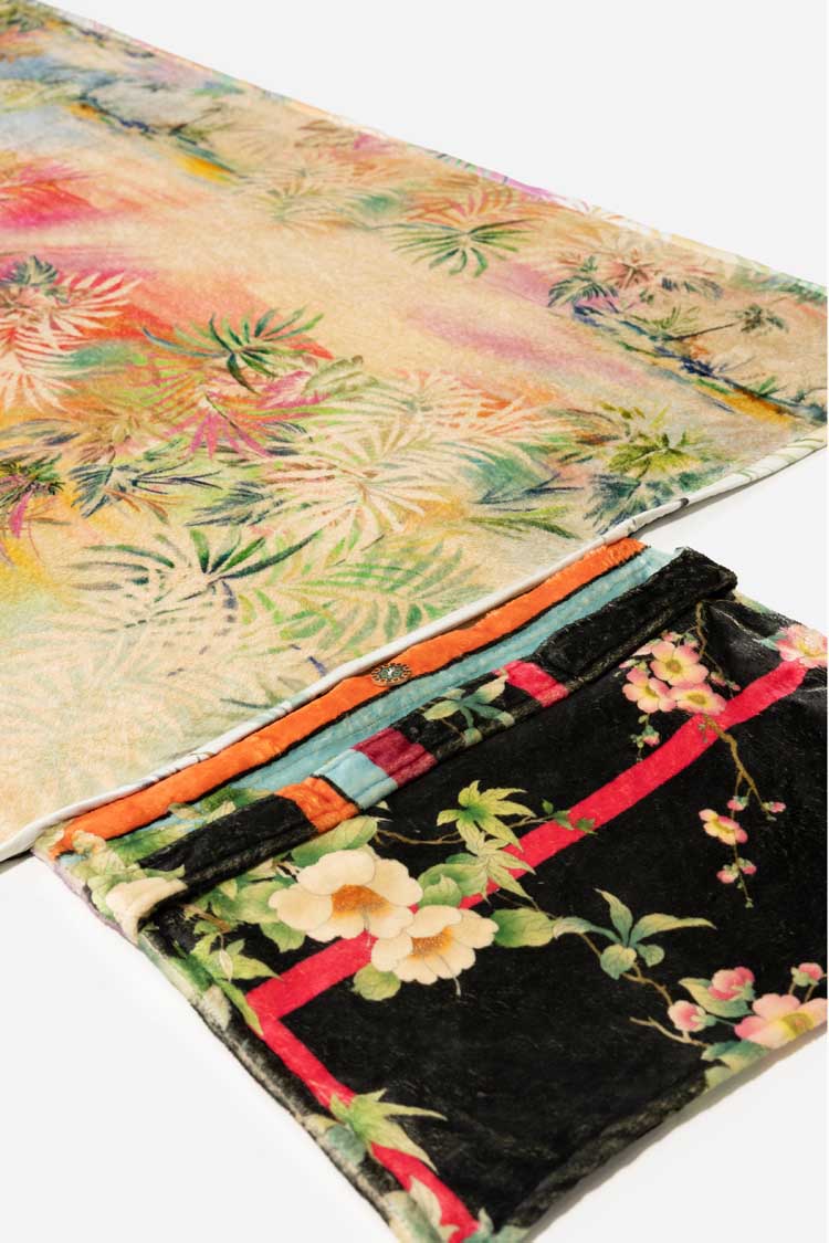 Le Jardin Travel Blanket