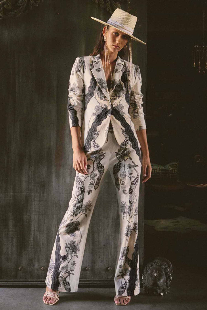 Leandro Contrast Lace Stretch Pant in Imperial Stone
