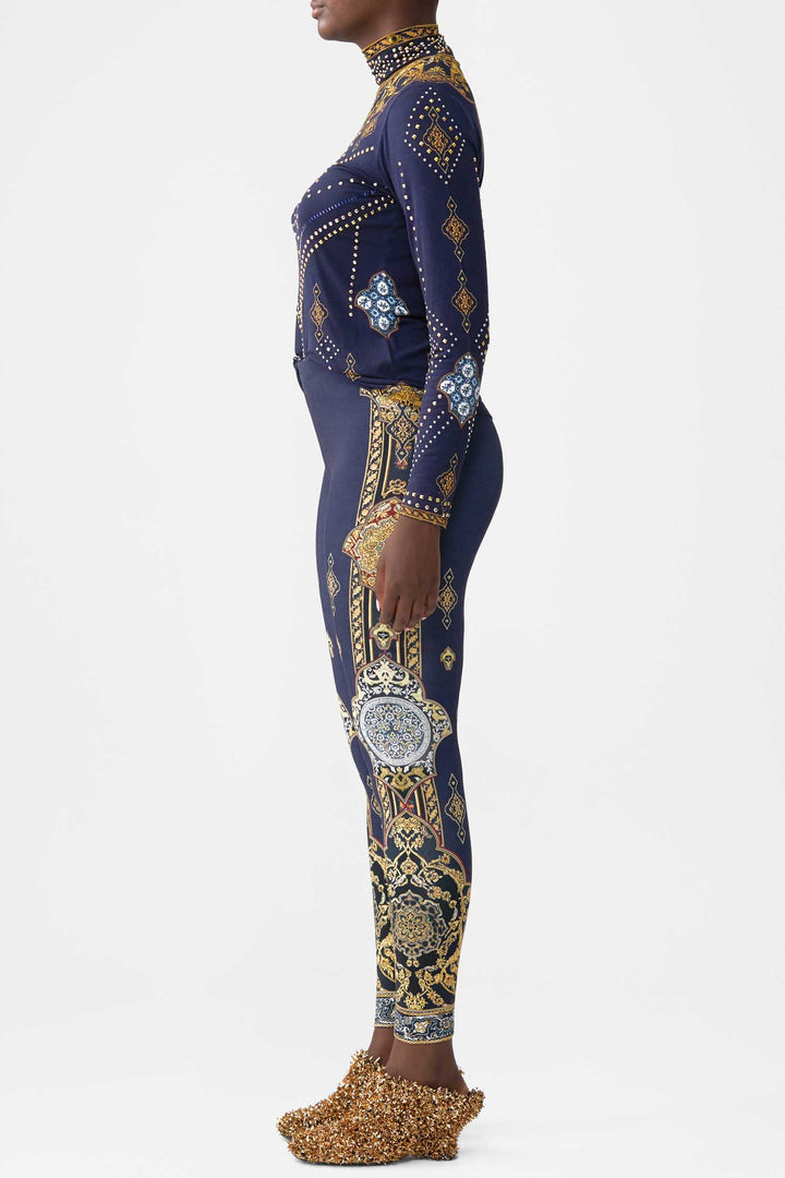 Leggings in The Imperial Gate