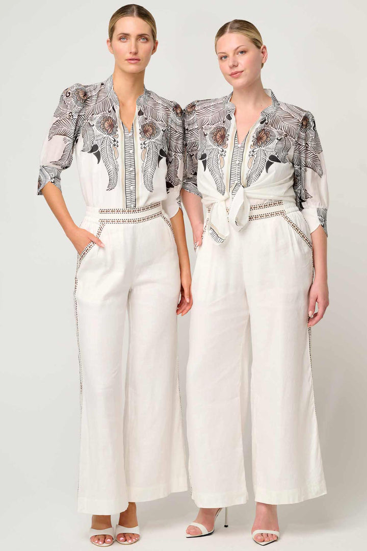 Leila Placement Print Curved Collar Shirt in Ivory Casablanca
