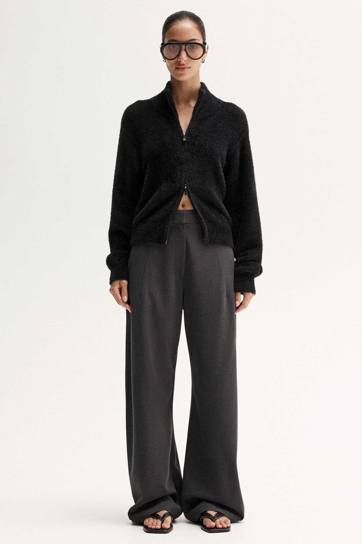 Leon Knit Cardigan in Black