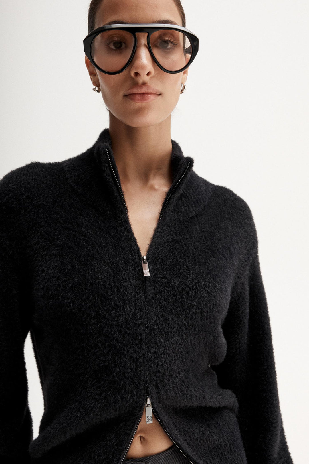 Leon Knit Cardigan in Black
