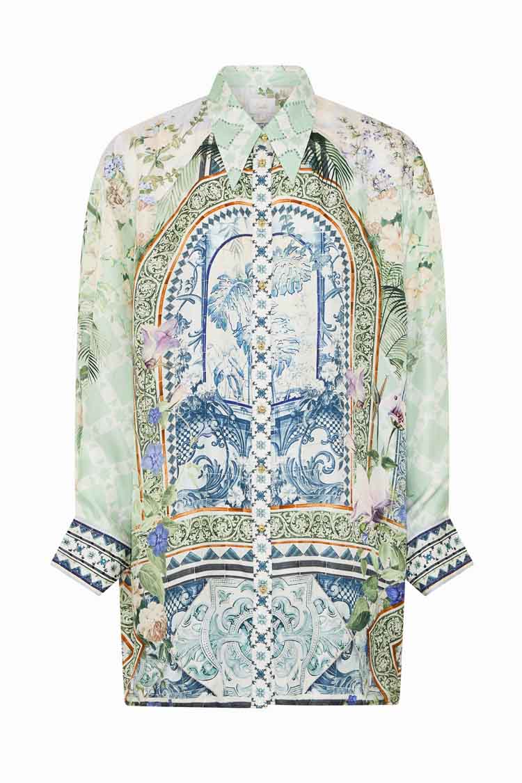 Long Line Shirt with Yoke and Button Detail in Jardim Party
