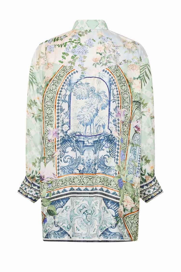 Long Line Shirt with Yoke and Button Detail in Jardim Party
