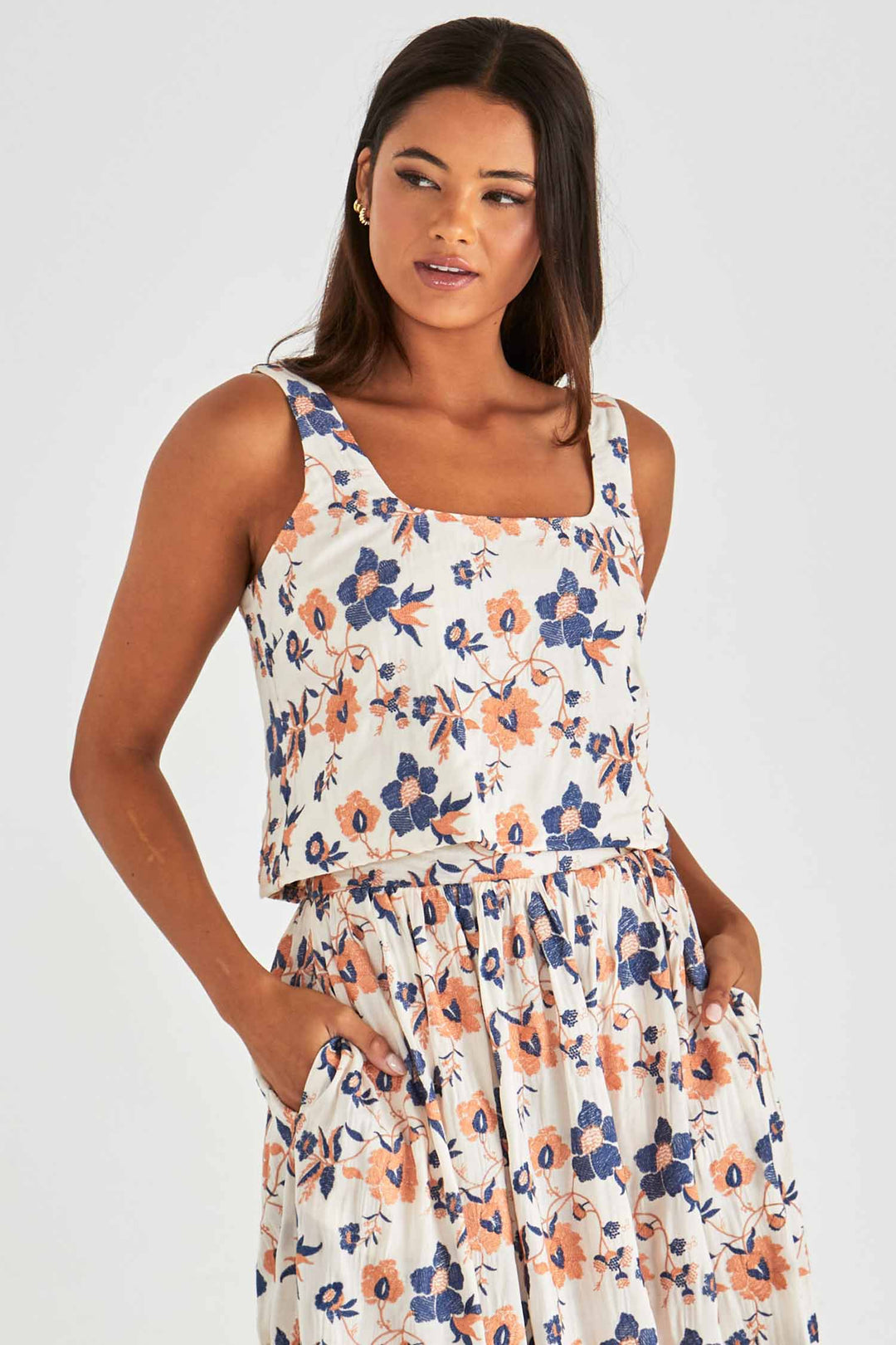 Luca Crop Top in Floral Embroidery