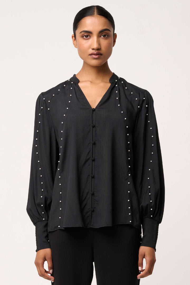 Marcela Pearl Stretch Shirt in Black