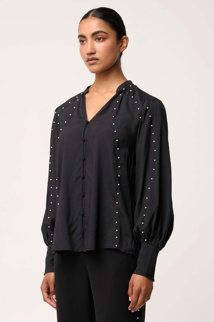 Marcela Pearl Stretch Shirt in Black