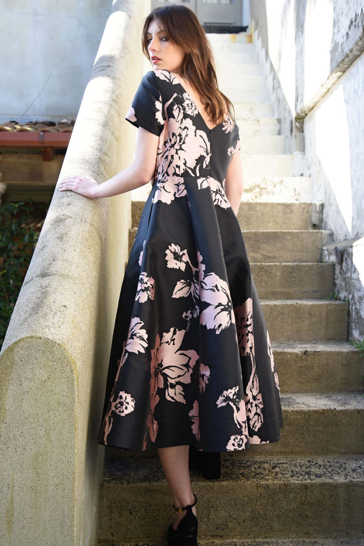 Marilyn Monrose Dress in Black/Pink