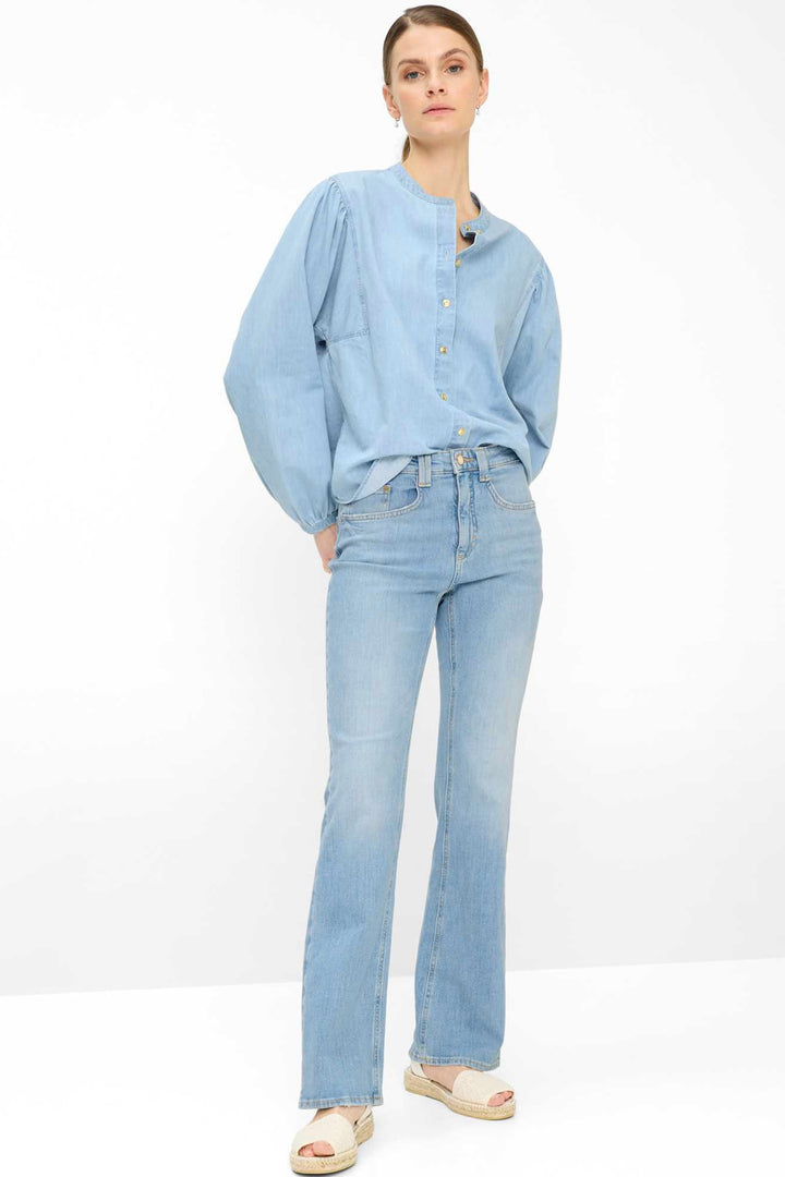 Mary Regular Boot Jean in Used Sky Blue