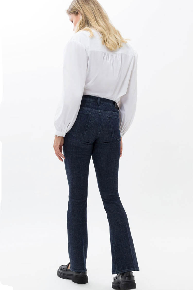 Mary Bootcut Jeans in Clean Dark Blue