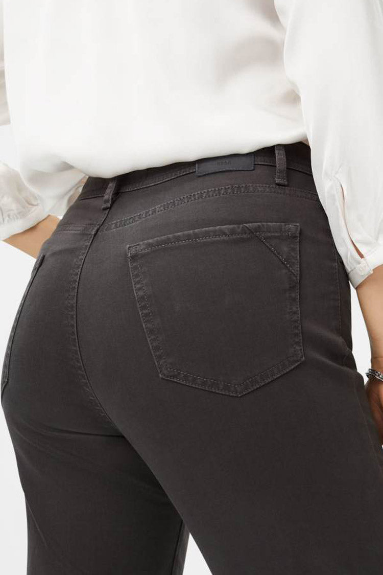 Mary Regular Jeans in Shadow