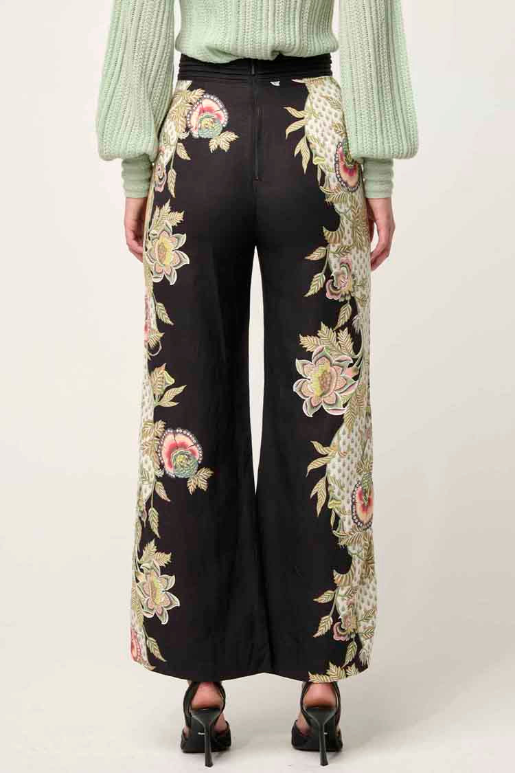 Merida Contrast Trim Pant in Mariposa Nero