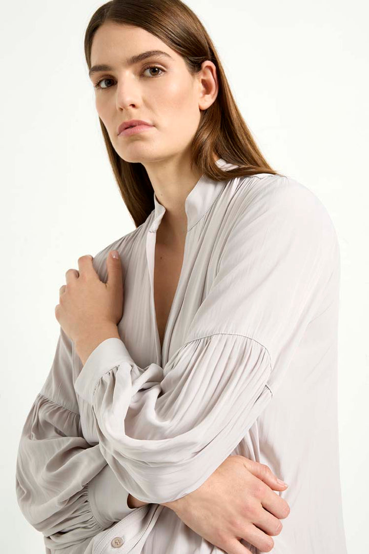 Meridian Blouse in Doe