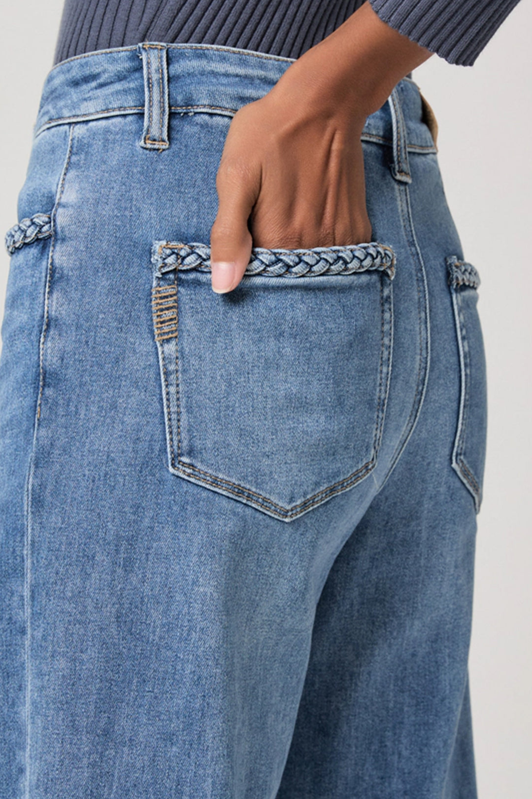 Anessa 31" Jean in Encino