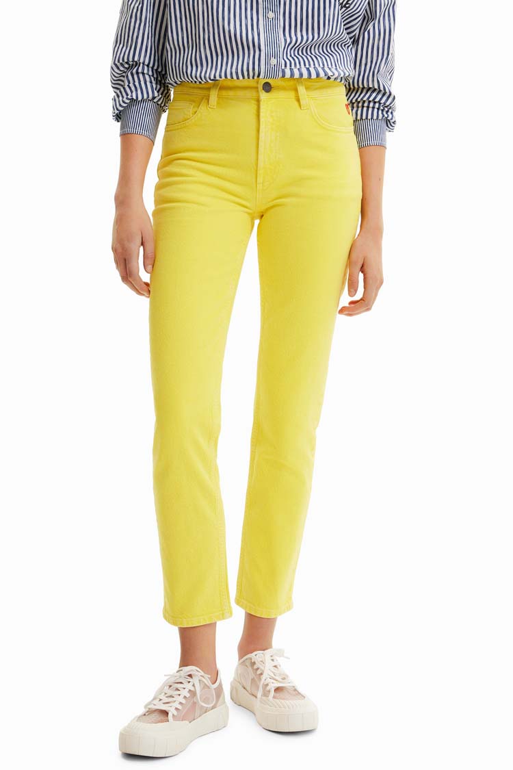 Mid-rise Straight Jeans in Lemon