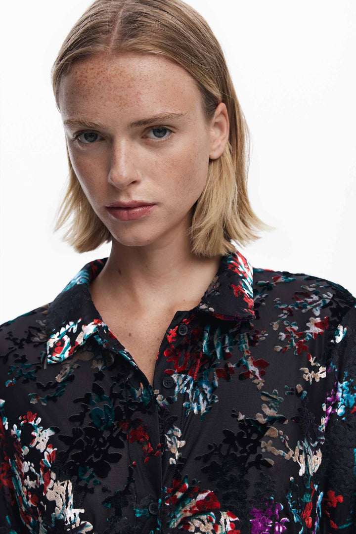 Oporto Textured Shirt in Black