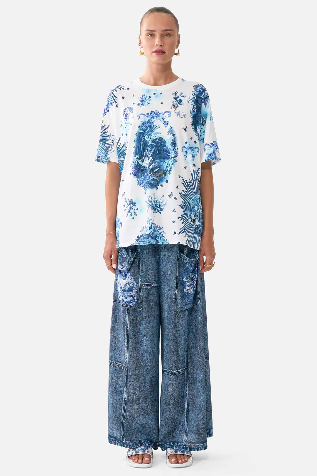 Oversized Band Tee in The Porcelain Parlour