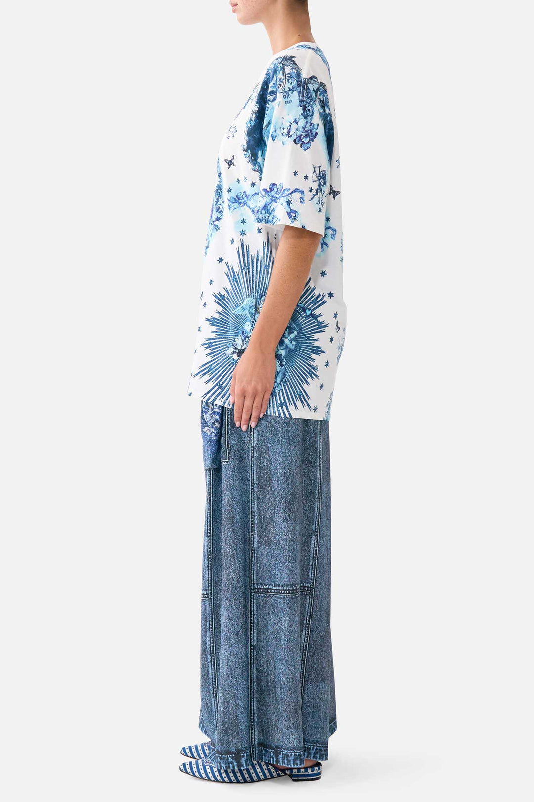 Oversized Band Tee in The Porcelain Parlour