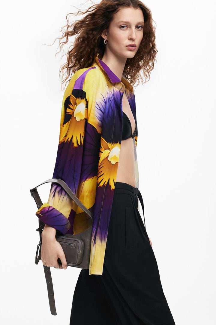 Oversized Lilium Shirt