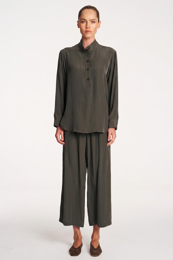 Pace Pant in Bark