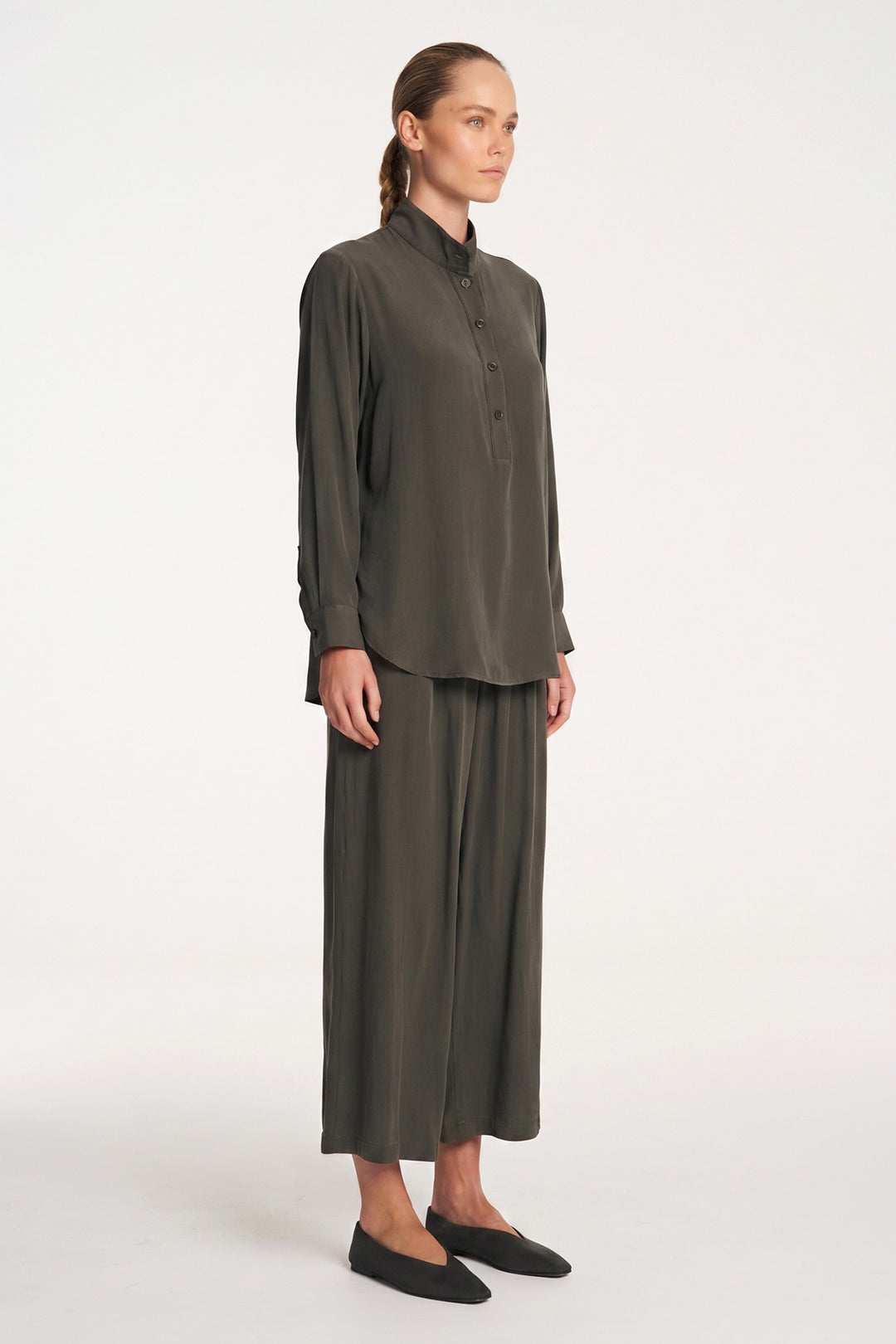 Pace Pant in Bark