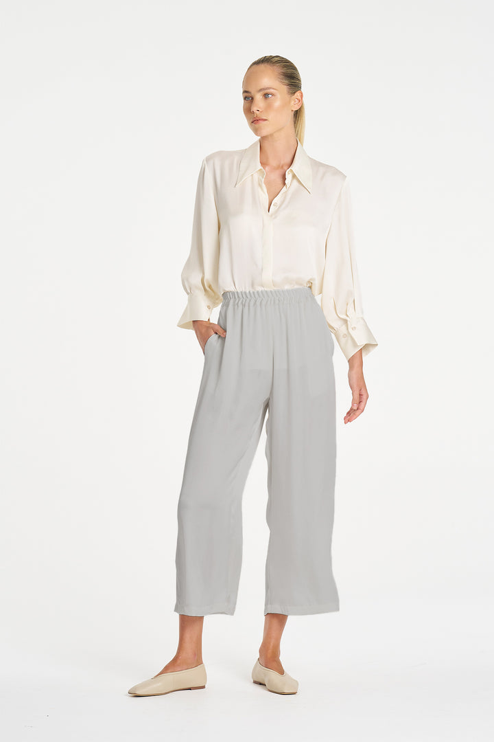 Pace Pant in Dove