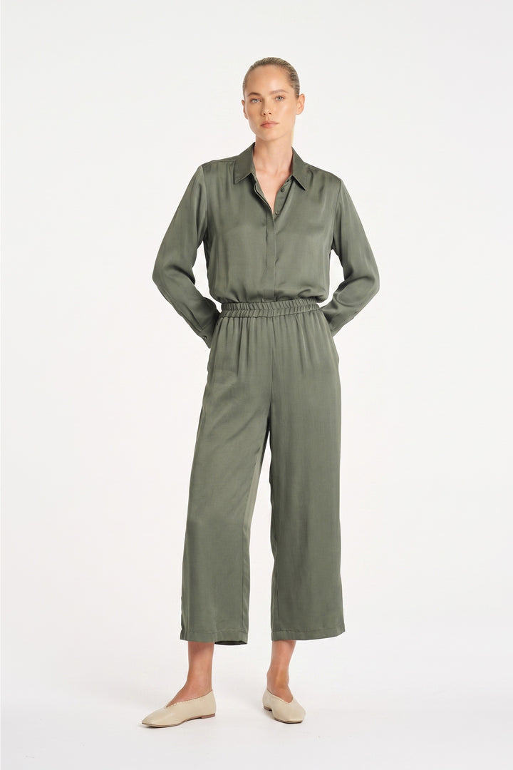 Pace Pant in Sage