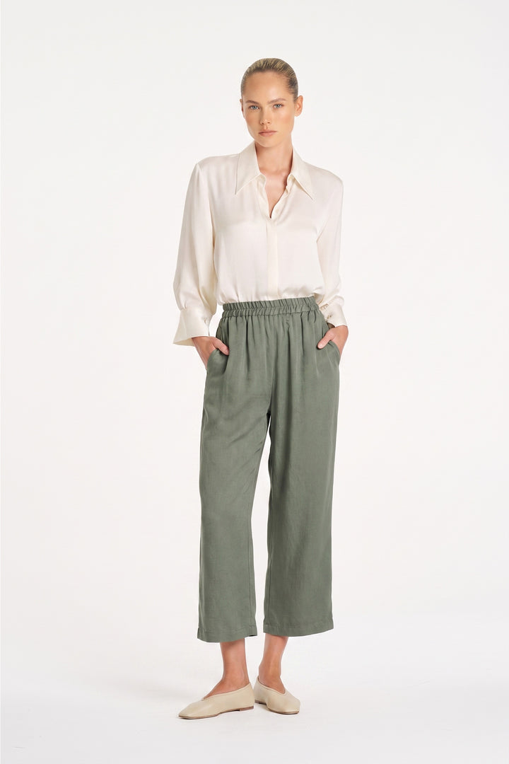 Pace Pant in Sage
