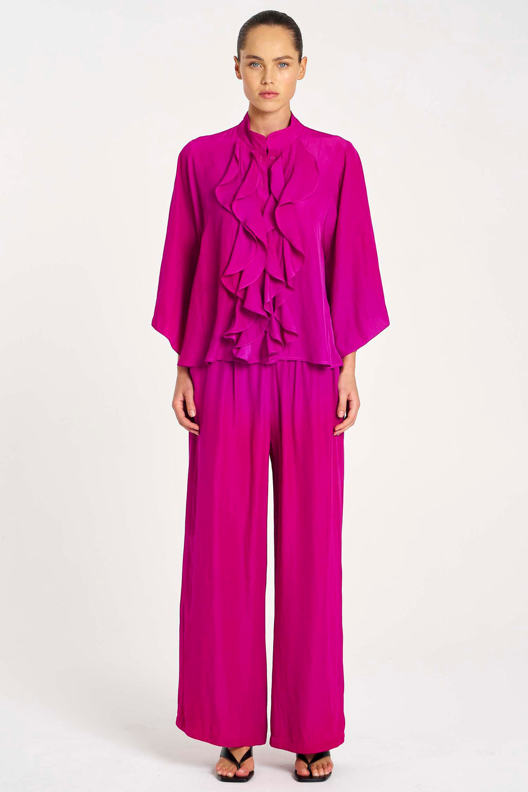 Pace Pant in Magenta