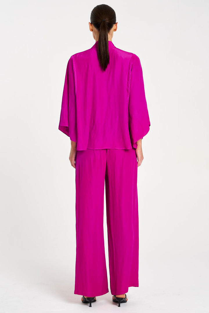 Pace Pant in Magenta