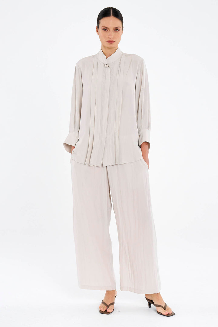 Pace Pant in Oyster
